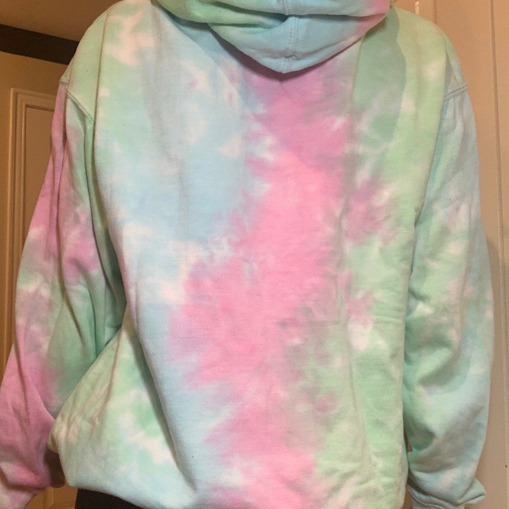✨Hampton Beach Sweatshirt✨ - Picture 3 of 3